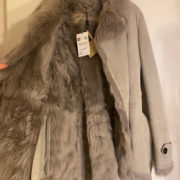 Burberry shearling jacket with collar - Picture 8 of 9